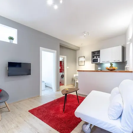 Romance - One Bedroom With Terrace R1