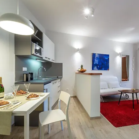 Romance - One Bedroom With Terrace R1 Апартаменты *