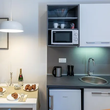 Apartment Romance - One Bedroom With Terrace R1 *