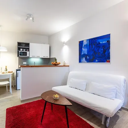 Apartment Romance - One Bedroom With Terrace R1 *